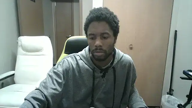 Snapshot of Kim_and_Dee chatting on 03.03.26 Kim and Dee online show from 03.03.26