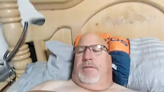 Snapshot of Bigbear0563 chatting on 07.26.26 Bigbear0563 online show from 07.26.26