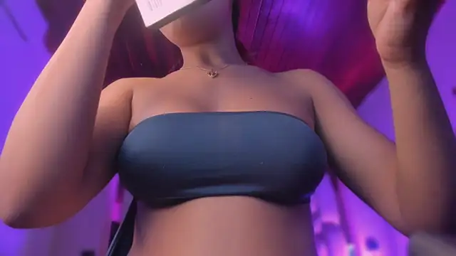 Emmily Savage online show from 03.29.26