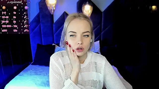 Snapshot of StephanieSweety chatting on 02.27.25 StephanieSweety online show from 02.27.25