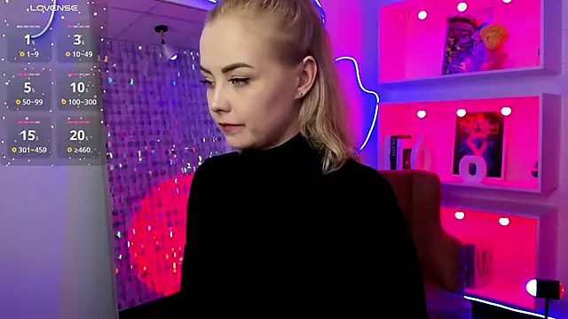 StephanieSweety online show from 04.07.26