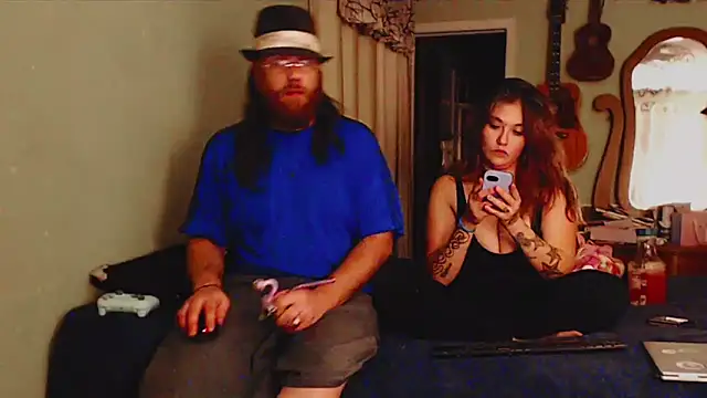 Geeznuts19 online show from 10.19.25