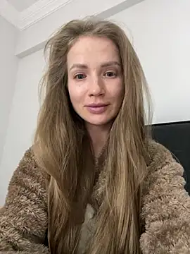 Miya Nika online show from 01.18.25