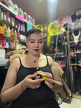 Snapshot of TamySweetness chatting on 02.27.26 TamySweetness online show from 02.27.26