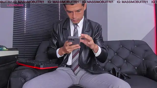 massimo g online show from 04.17.26