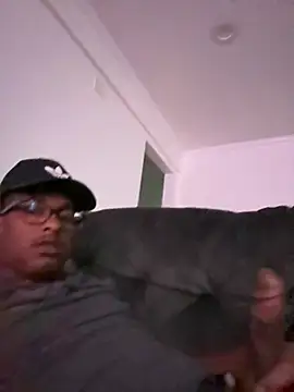 Snapshot of cumwithus1903 chatting on 01.21.25 cumwithus1903 online show from 01.21.25