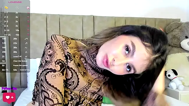 Snapshot of Isabellacharm chatting on 01.18.25 Isabellacharm online show from 01.18.25