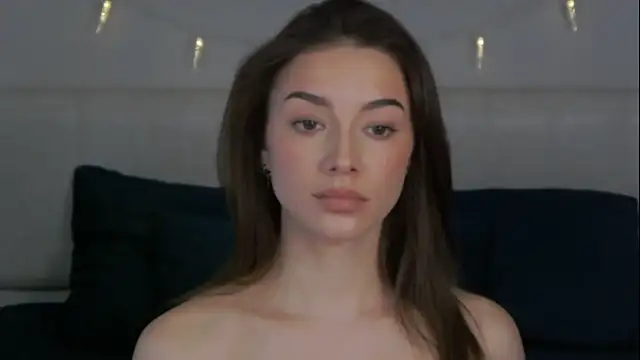 sinthiaroze online show from 12.21.24