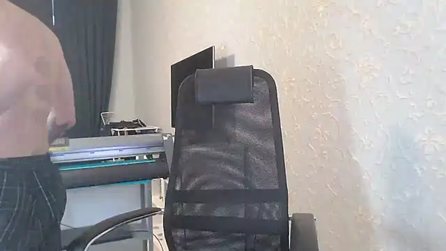 Marselle Laker online show from 02.05.25