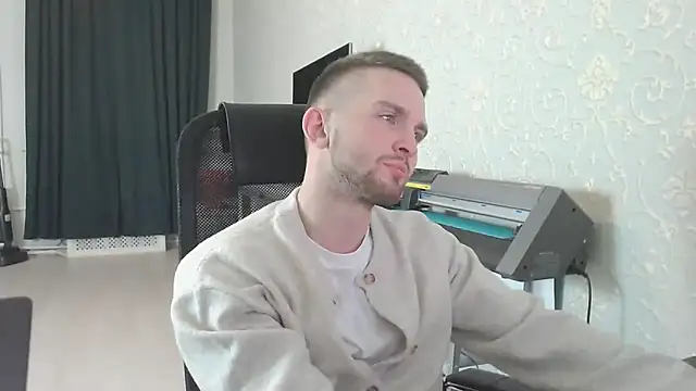 Marselle Laker online show from 11.14.25