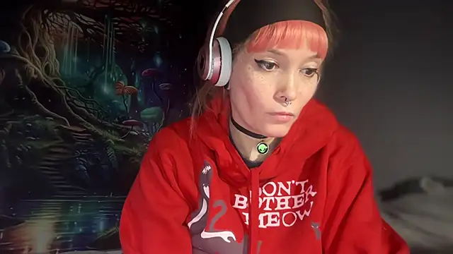 Snapshot of FRRANNKIE chatting on 12.22.25 FRRANNKIE online show from 12.22.25