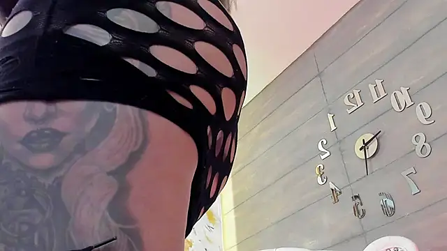 nicollette miller online show from 01.28.25