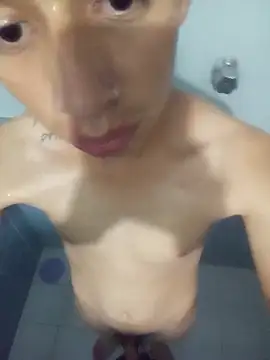 adri uwu online show from 12.10.24