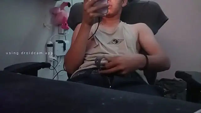 adri uwu online show from 11.29.25