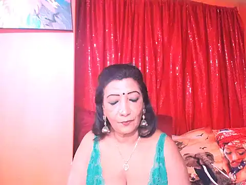 Snapshot of indiansarika65 chatting on 06.05.26 indiansarika65 online show from 06.05.26