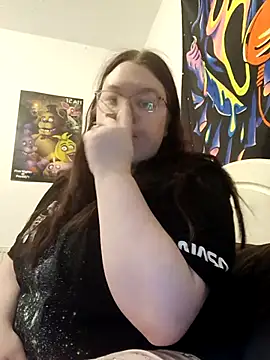 Snapshot of Sexycurvyemilyy chatting on 11.19.25 Sexycurvyemilyy online show from 11.19.25