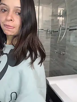 Selena G69 online show from 12.19.25