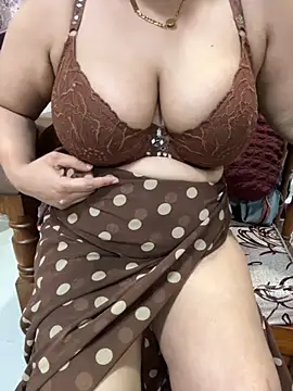 Sexybomb33 online show from 11.12.25