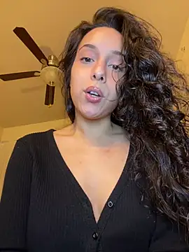 Snapshot of Natur4lBeautyb33 chatting on 12.14.24 Natur4lBeautyb33 online show from 12.14.24