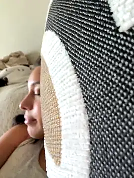 Snapshot of Natur4lBeautyb33 chatting on 10.21.25 Natur4lBeautyb33 online show from 10.21.25