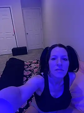 Snapshot of DominiqueX0 chatting on 02.09.25 DominiqueX0 online show from 02.09.25