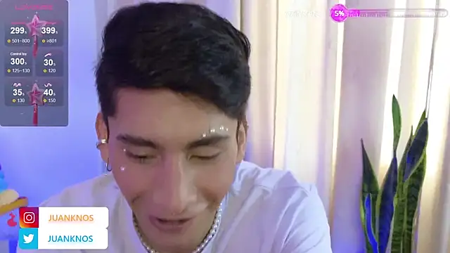 Snapshot of by_pandora chatting on 01.21.25 by pandora online show from 01.21.25