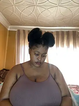 Snapshot of KnockoutBestie chatting on 06.06.26 KnockoutBestie online show from 06.06.26