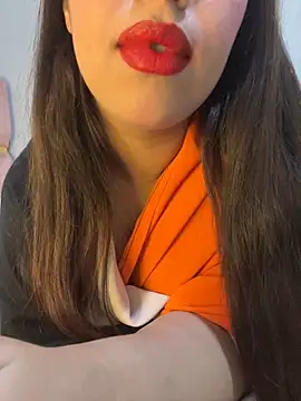 Snapshot of Mayacrayzi chatting on 01.31.25 Mayacrayzi online show from 01.31.25