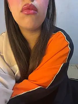 Snapshot of Mayacrayzi chatting on 02.08.25 Mayacrayzi online show from 02.08.25