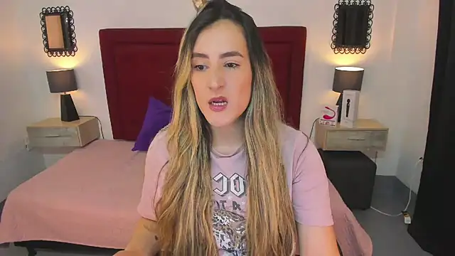 Hanna86 online show from 03.18.25