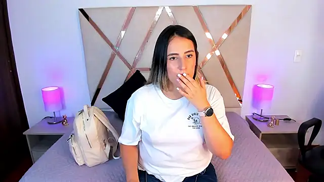 Hanna86 online show from 10.04.25