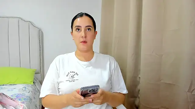 Hanna86 online show from 10.30.25