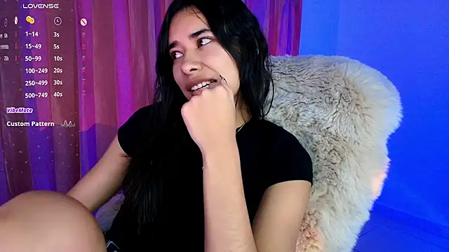 AmyOlimpo online show from 09.16.25