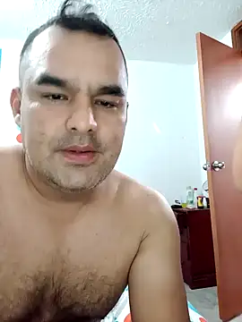 Snapshot of Angeelus2 chatting on 12.24.24 Angeelus2 online show from 12.24.24