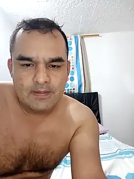 Snapshot of Angeelus2 chatting on 02.01.25 Angeelus2 online show from 02.01.25