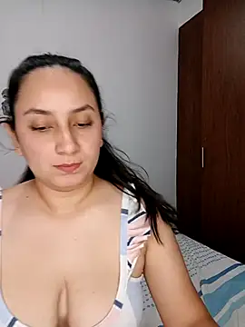 Snapshot of Angeelus2 chatting on 04.18.26 Angeelus2 online show from 04.18.26