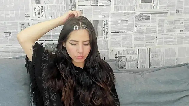 Mhelanny2 online show from 12.22.24