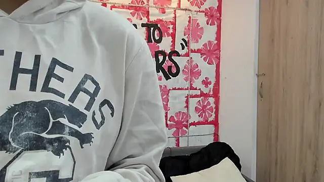 Mhelanny2 online show from 03.13.25