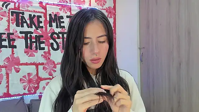 Mhelanny2 online show from 03.14.25