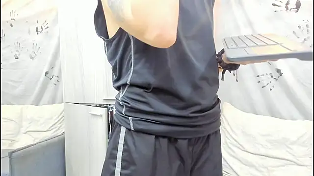 Mhelanny2 online show from 10.25.25