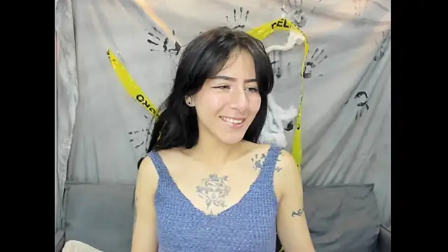 Mhelanny2 online show from 10.28.25