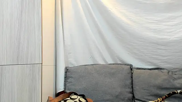 Mhelanny2 online show from 03.21.26