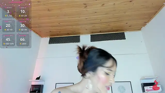 cristal  hot 1 online show from 03.08.25