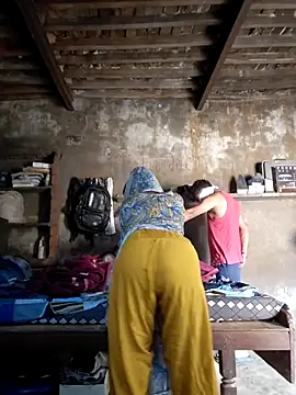 Snapshot of Fullyloadedvid chatting on 12.04.25 Fullyloadedvid online show from 12.04.25