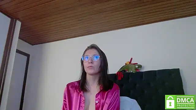 Sophi Cute online show from 12.05.24