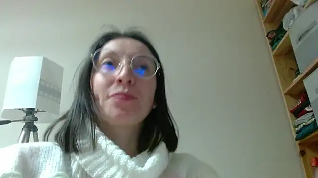 Sophi Cute online show from 02.03.25