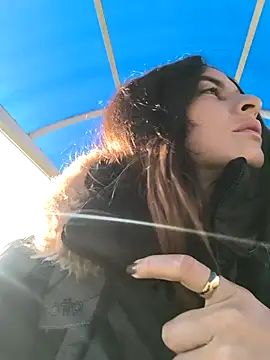 Snapshot of Sam_Sara chatting on 02.01.25 Sam Sara online show from 02.01.25