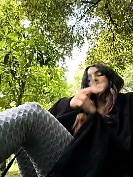 Snapshot of Sam_Sara chatting on 02.02.25 Sam Sara online show from 02.02.25