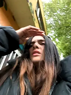 Snapshot of Sam_Sara chatting on 02.14.25 Sam Sara online show from 02.14.25