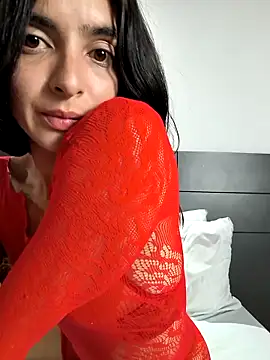 Snapshot of Sam_Sara chatting on 02.21.25 Sam Sara online show from 02.21.25